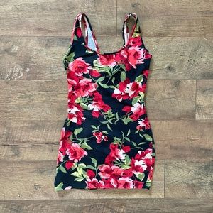 FOREVER 21 Red Rose Tunic Tank Top